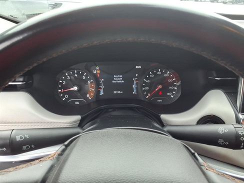 Used 2022 Jeep Compass Limited image 10