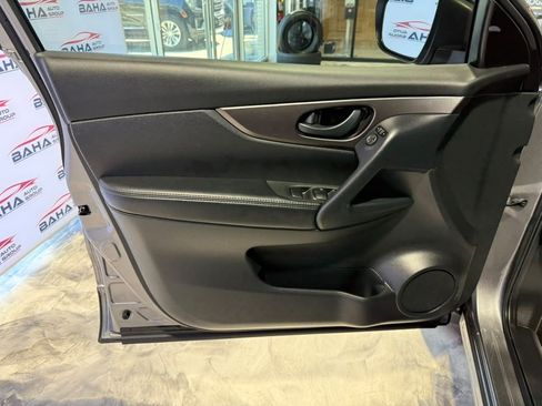 Used 2020 Nissan Rogue Sport S FWD image 32