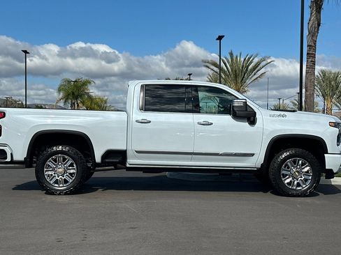 New 2026 Chevrolet Silverado 2500 High Country w/ High Country Premium Package AWD/4WD image 3