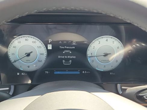 New 2026 Hyundai Elantra Limited FWD image 9