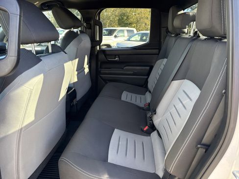 Used 2025 Toyota Tacoma TRD Sport image 13