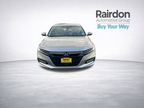 Used 2019 Honda Accord Touring image 2