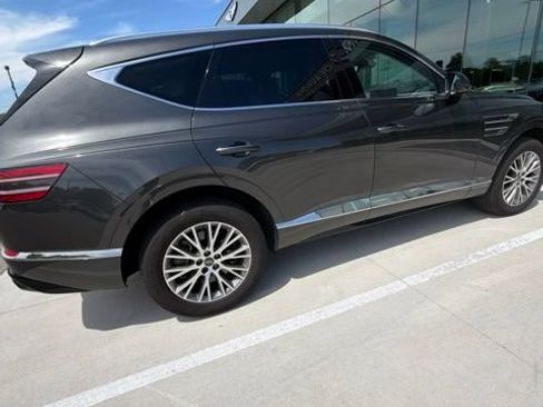 Used 2024 Genesis GV80 2.5T AWD/4WD image 13