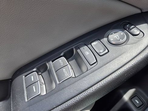 Used 2019 Honda Accord EX-L image 40