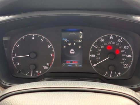 Used 2025 Toyota Corolla Cross L FWD image 33