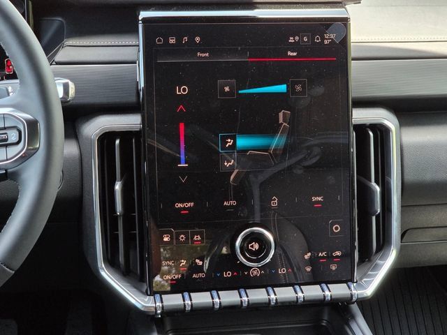 New 2026 GMC Acadia Elevation w/ Black Edition FWD image 13