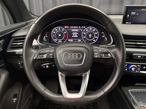 Used 2017 Audi Q7 3.0T Premium Plus w/ Premium Plus Package AWD/4WD image 12