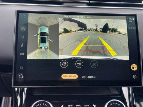 Used 2023 Land Rover Range Rover Sport SE Dynamic image 30