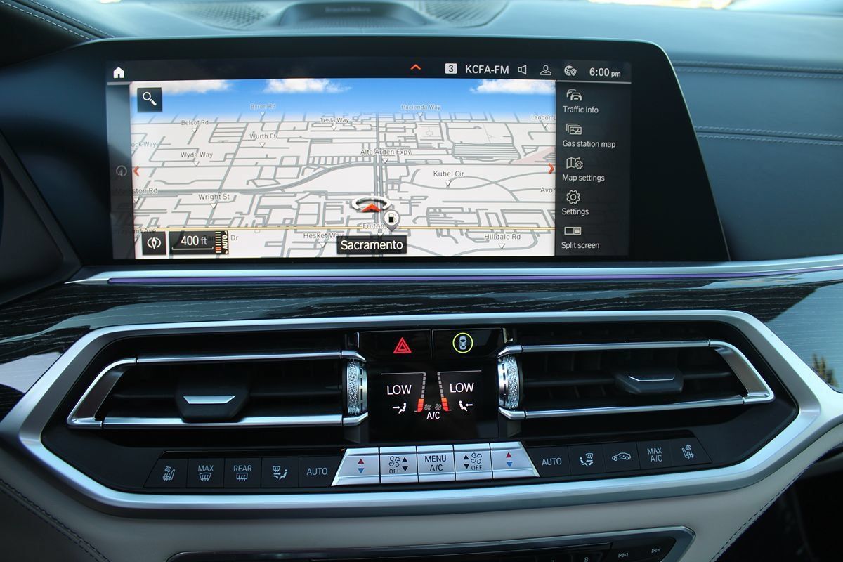Used 2021 BMW X7 M50i w/ Dynamic Handling Package AWD/4WD image 36