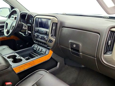 Used 2017 Chevrolet Silverado 1500 High Country image 29