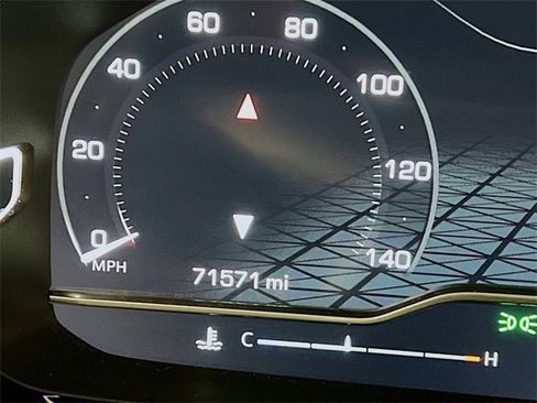 Used 2022 GMC Yukon Denali w/ Max Trailering Package image 15