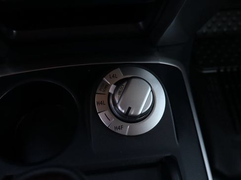 Used 2018 Toyota 4Runner Limited AWD/4WD image 37