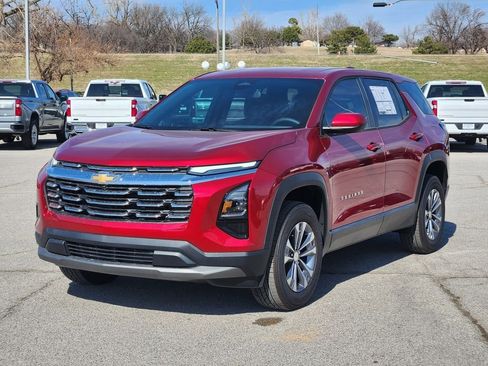 New 2026 Chevrolet Equinox LT w/ LPO, Floor Liner Package FWD image 3