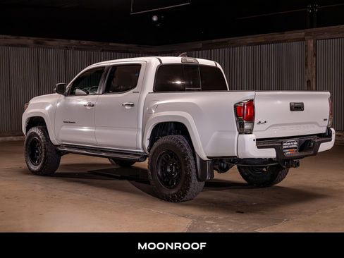 Used 2017 Toyota Tacoma Limited w/ Tow Package AWD/4WD image 6