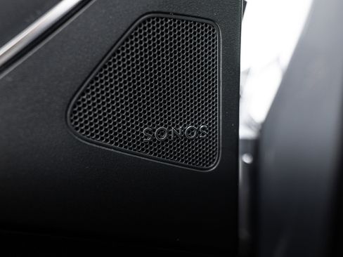 Certified 2023 Audi Q4 e-tron Prestige image 18