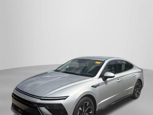 Used 2024 Hyundai Sonata SEL FWD image 1