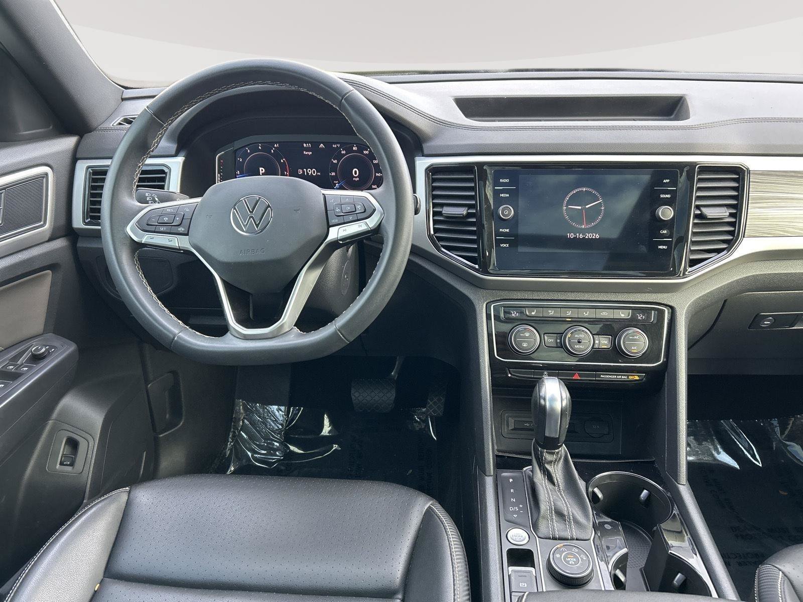 Certified 2023 Volkswagen Atlas Cross Sport SE w/ Panoramic Sunroof Package AWD/4WD image 13