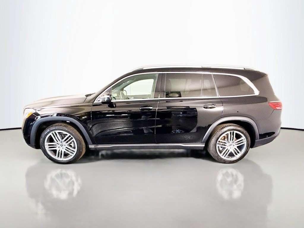 Used 2025 Mercedes-Benz GLS 450 4MATIC image 6