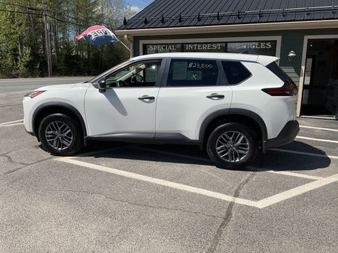 Used 2022 Nissan Rogue S AWD/4WD image 13