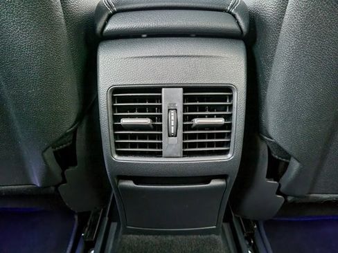 Used 2020 Mercedes-Benz GLA 250 4MATIC image 19