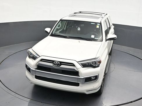 Used 2023 Toyota 4Runner Limited AWD/4WD image 22