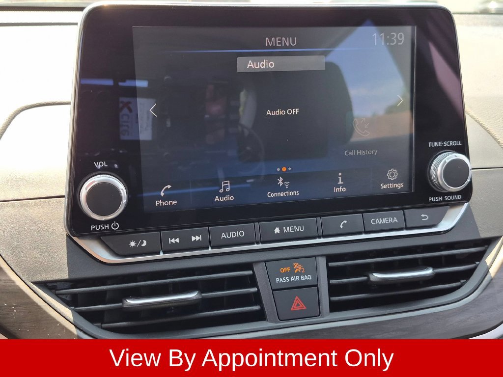 Used 2025 Nissan Altima 2.5 SV FWD image 18