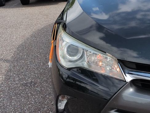 Used 2015 Toyota Camry LE FWD image 10