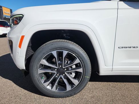 New 2025 Jeep Grand Cherokee Overland w/ Trailer Tow Package image 5