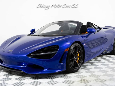 Used 2026 McLaren 750S Spider RWD image 2