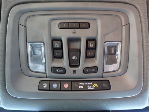 Used 2023 GMC Sierra 1500 Denali w/ Denali Reserve Package AWD/4WD image 59