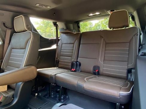 New 2026 GMC Yukon Denali Ultimate w/ LPO, Illumination Package AWD/4WD image 28