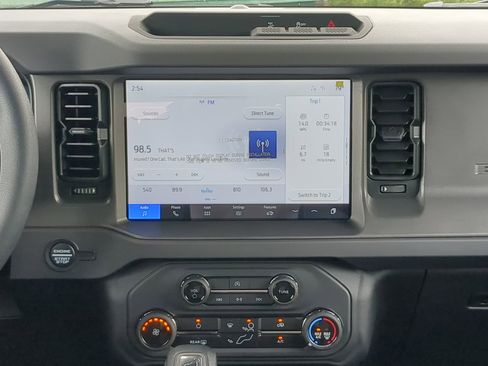 New 2025 Ford Bronco 4-Door image 16