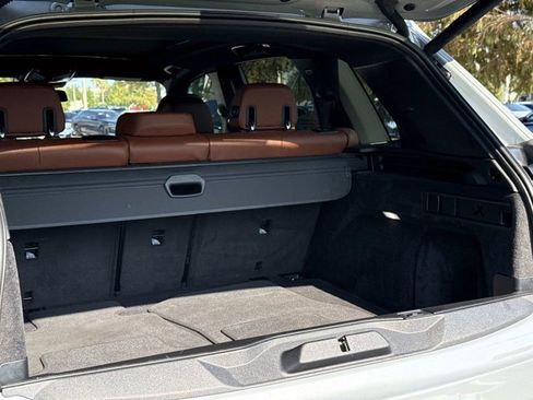 Used 2024 BMW X5 xDrive40i w/ M Sport Package AWD/4WD image 11