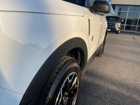 Used 2025 Ford Bronco Sport Outer Banks image 5