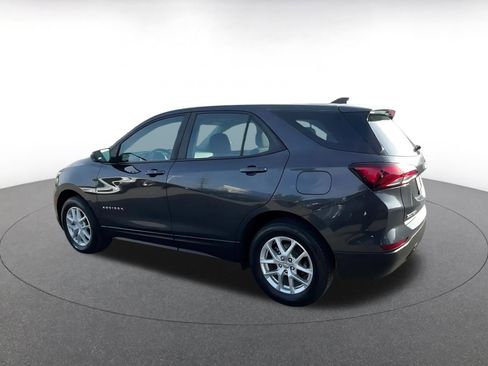 Used 2022 Chevrolet Equinox LS image 10