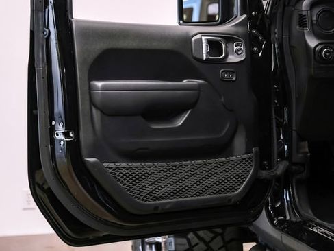 Used 2024 Jeep Wrangler Unlimited Sport image 72