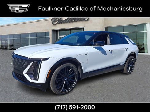 New 2026 Cadillac Lyriq Sport image 1