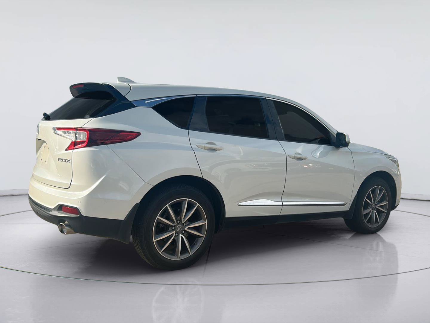 Used 2019 Acura RDX w/ Technology Package FWD image 4