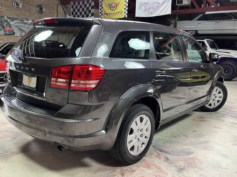 Used 2015 Dodge Journey American Value Package w/ Flexible Seating Group FWD image 2