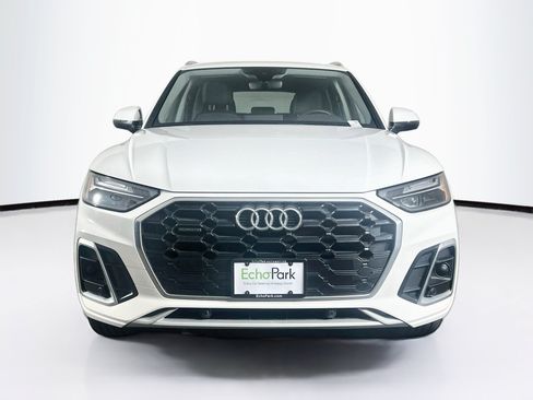 Used 2023 Audi Q5 2.0T Premium w/ Convenience Package AWD/4WD image 2