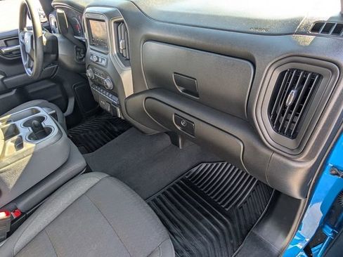 Used 2022 Chevrolet Silverado 1500 Custom image 17