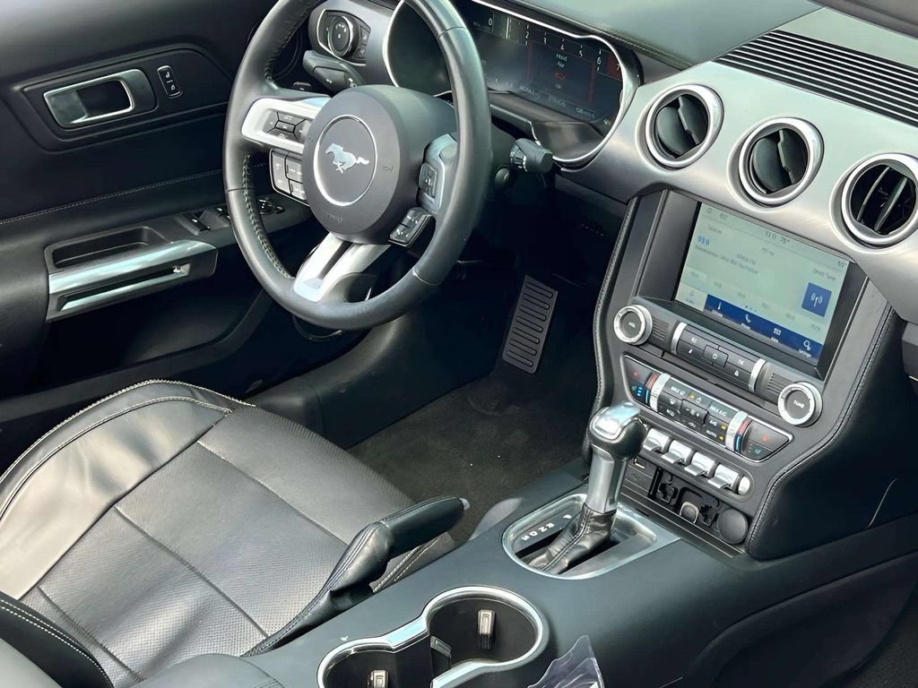 Used 2018 Ford Mustang Premium RWD image 6
