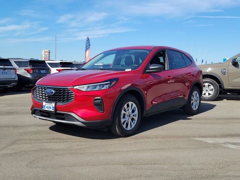 New 2025 Ford Escape Active image 3