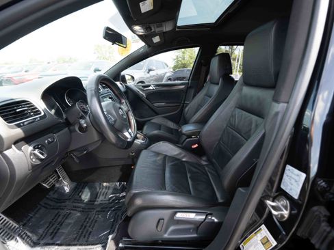 Used 2014 Volkswagen GTI Driver's Edition FWD image 9