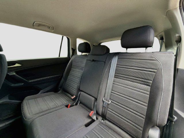 Used 2023 Volkswagen Tiguan S FWD image 21