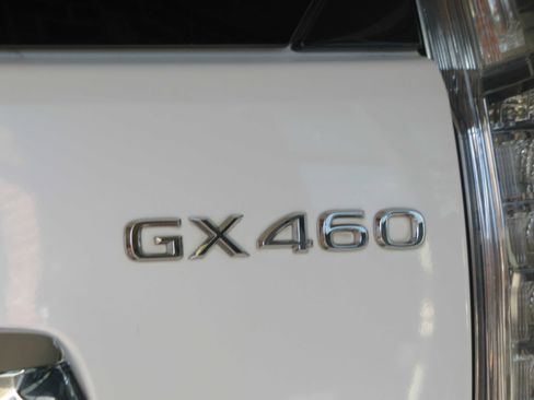 Used 2014 Lexus GX 460 w/ Premium Package image 70