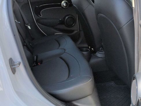 Certified 2024 MINI Cooper 4-Door Hardtop FWD image 22