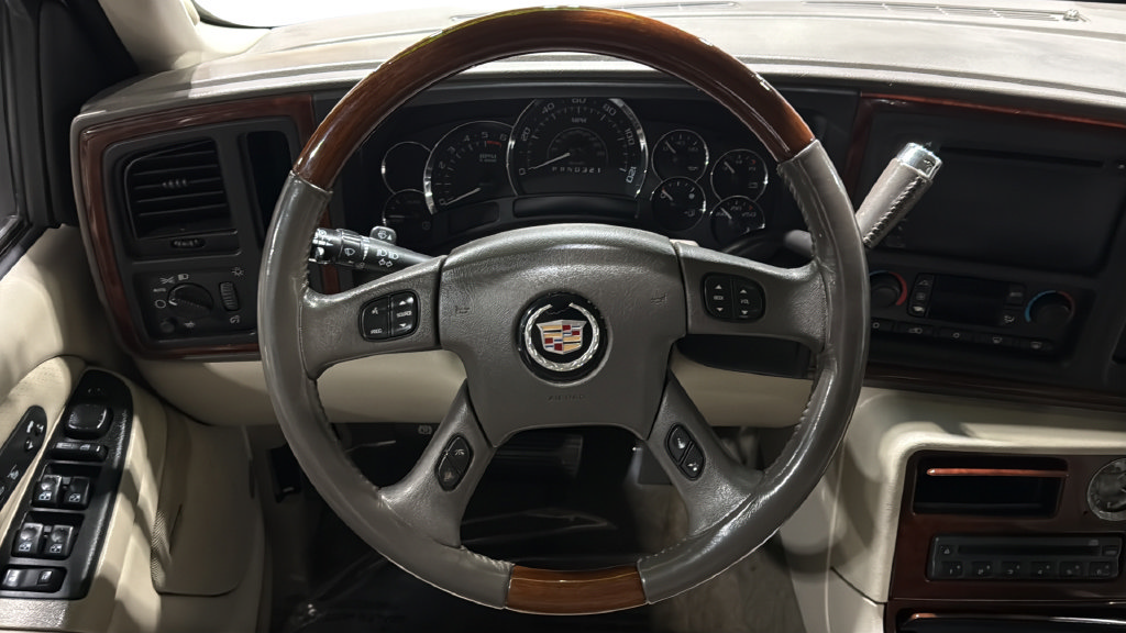 Used 2006 Cadillac Escalade AWD image 18
