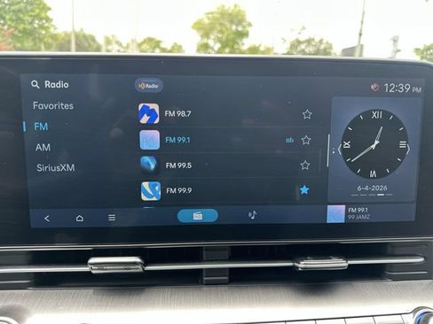 Used 2025 Hyundai Kona SEL FWD image 25