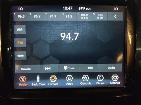 Used 2020 Jeep Cherokee Limited AWD/4WD image 25